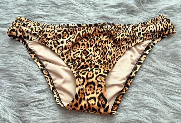 Victoria's Secret Other - Victoria's Secret Swim Bikini Bottom Natural Leopard Ruched Sides Bottom NWOT L